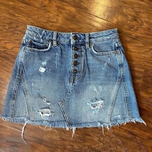Women’s We The Free distressed frayed jean skirt size 25